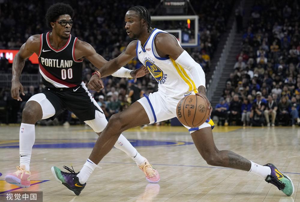 场短传配合 场短传配合