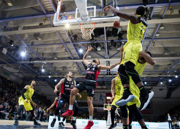 个刁钻的弧 个刁钻的弧