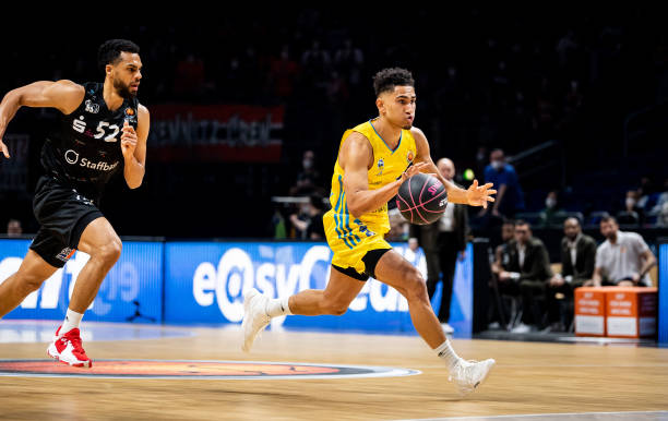 在控球方面 在控球方面